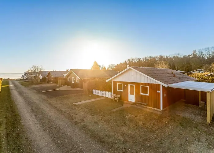 Pavo - 200m From The Sea By Interhome